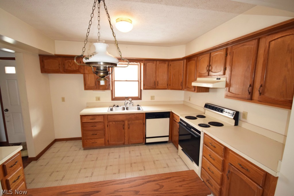 Silver Maple Condo - Residential