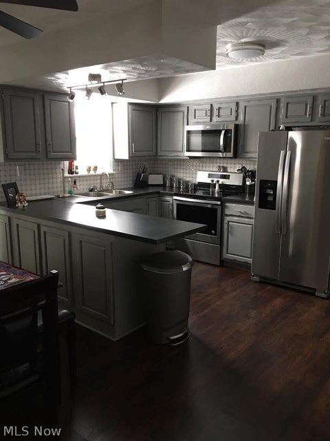 Tiny photo for 16077 Park Way, East Liverpool, OH 43920 (MLS # 5254816)