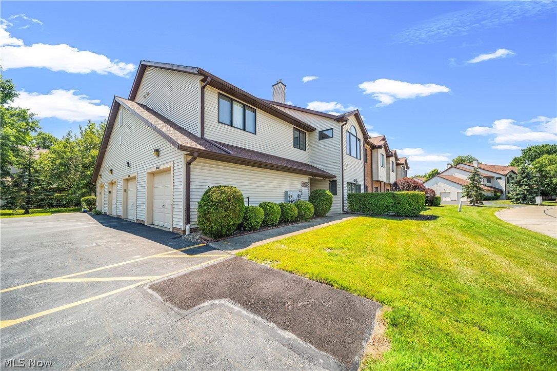 Hickory Ridge Condo - Residential