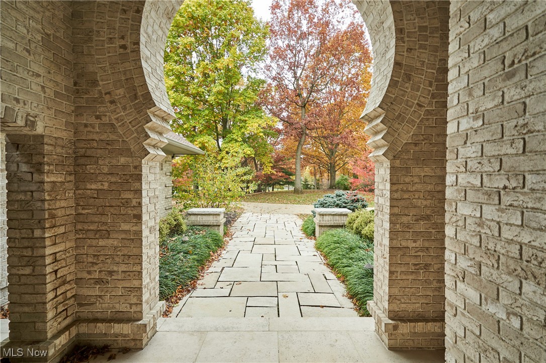 4120 Lochness Circle NW