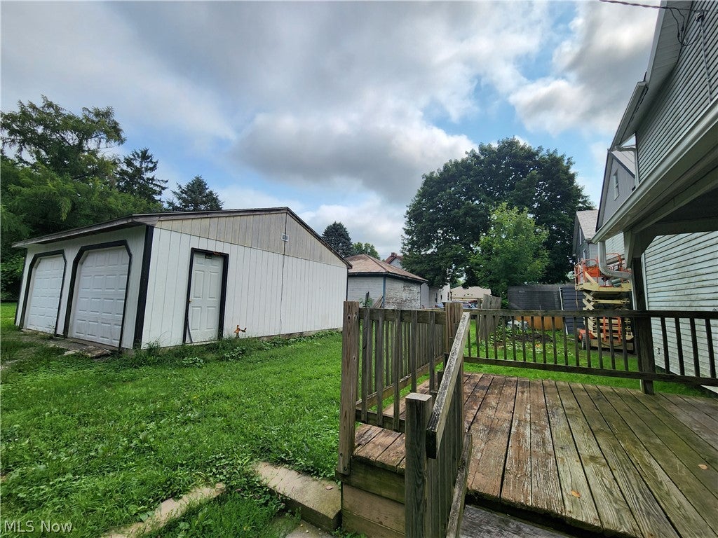 115 W Pine Street