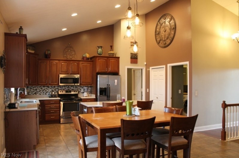 Plains/Hartford - Residential