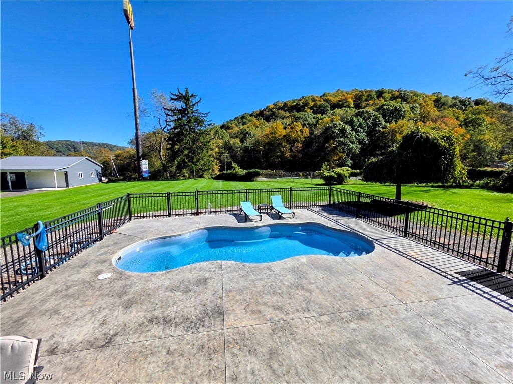 1337 Dennis Way