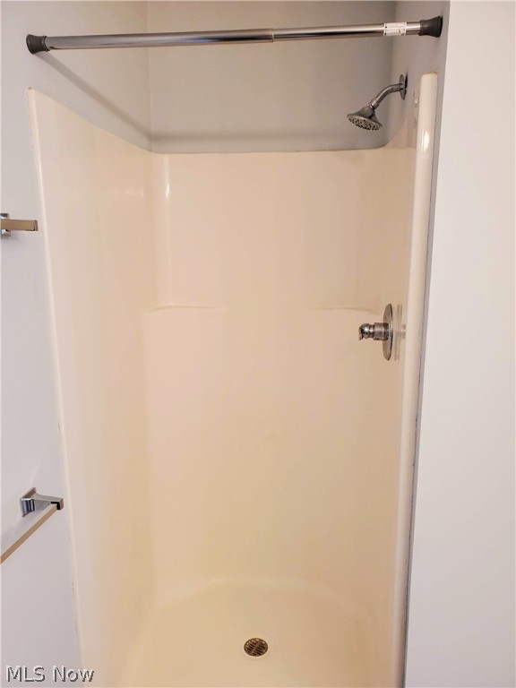 Brookledge Commons Condos - Residential Lease