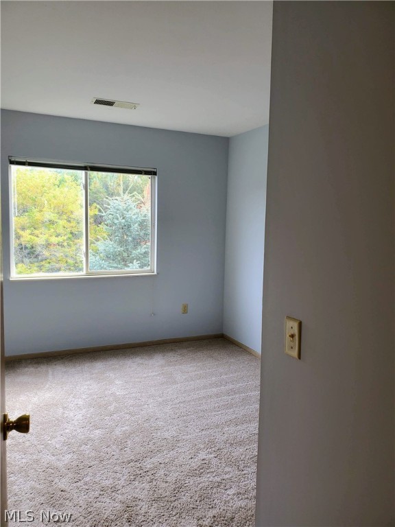 Brookledge Commons Condos - Residential Lease