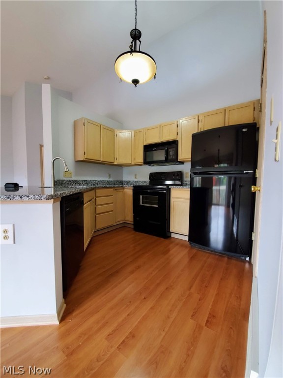 Brookledge Commons Condos - Residential Lease