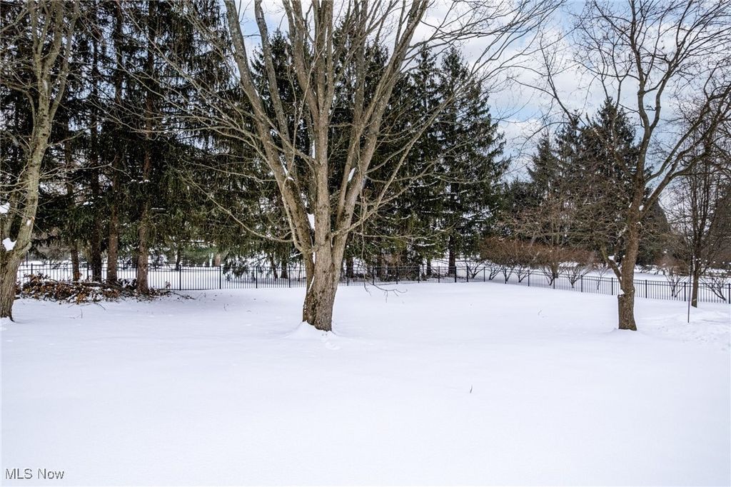 Photo of 8975 Highland Drive, Westfield Center, OH 44251 (MLS # 5184893)