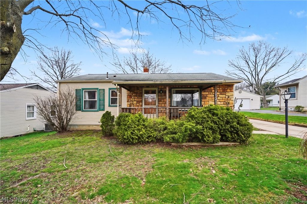 Photo of 1852 Fairview Court, Salem, OH 44460 (MLS # 5194085)