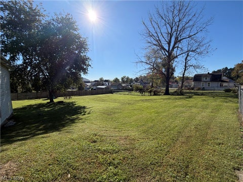 Tiny photo for 1318 Dillaway Street, Parkersburg, WV 26101 (MLS # 5255306)