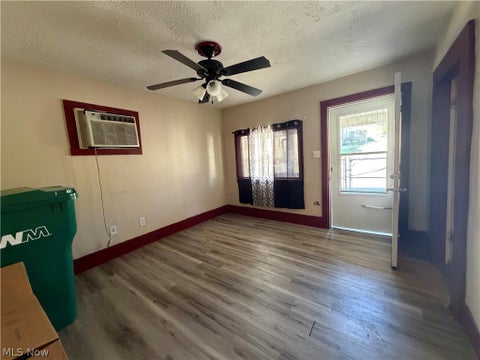 Tiny photo for 1318 Dillaway Street, Parkersburg, WV 26101 (MLS # 5255306)