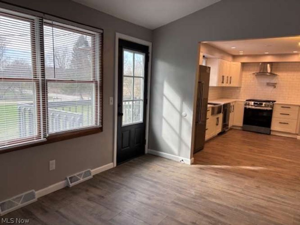 Photo of 5500 12th Street NW, Canton, OH 44708 (MLS # 5202830)