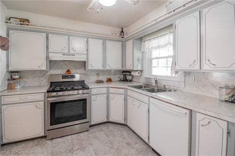 Tiny photo for 403 E Paradise Street, Orrville, OH 44667 (MLS # 5253554)