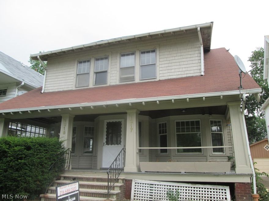 Great side by side duplex in the heart of Lakewood, live in one and rent the other. Close to shopping, restaurants, parks,
medical facilities, downtown Cleveland, Lake Erie. Don't miss out! This won't last! This is a Fannie Mae HomePath property.