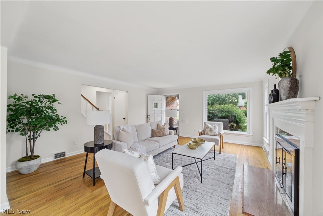 1293 Avondale Road