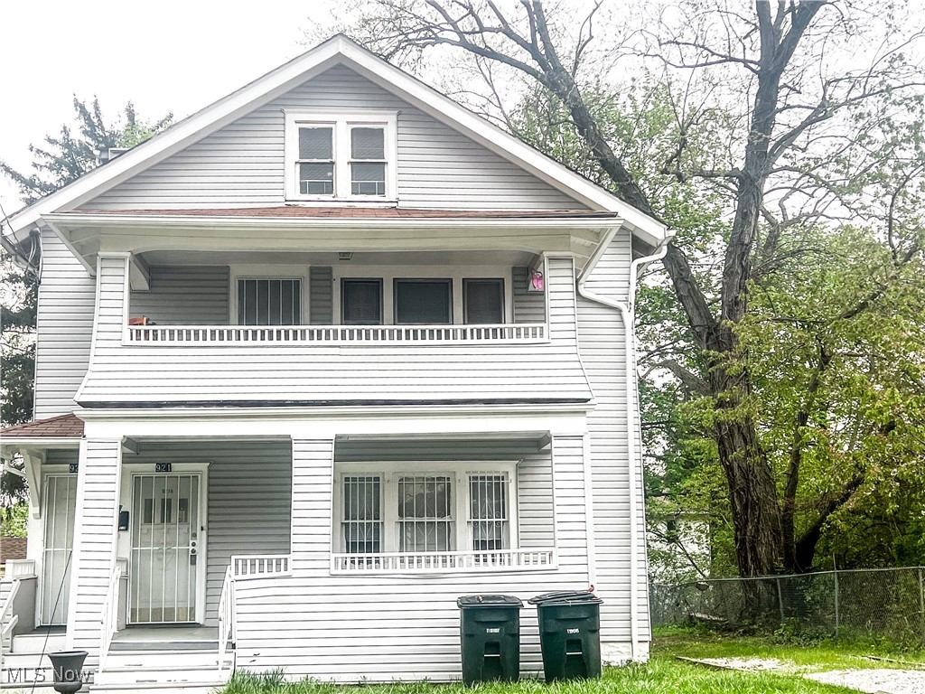 923 Baughman St #C is a one bedroom, one bath unit located in West Akron. Just moments away from the bus line and local shopping, this unit offers both convenience and comfort. The kitchen includes essential appliances and flows into a cozy living area, perfect for relaxing or entertaining. Section 8 is accepted. Schedule your showing today.