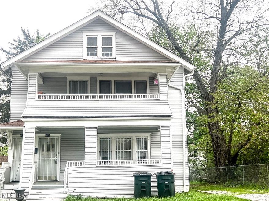923 Baughman St #C is a one bedroom, one bath unit located in West Akron. Just moments away from the bus line and local shopping, this unit offers both convenience and comfort. The kitchen includes essential appliances and flows into a cozy living area, perfect for relaxing or entertaining. Section 8 is accepted. Schedule your showing today.