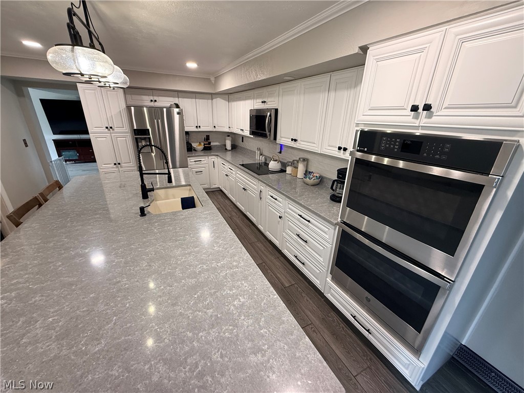 Country Club Hills Sub - Residential