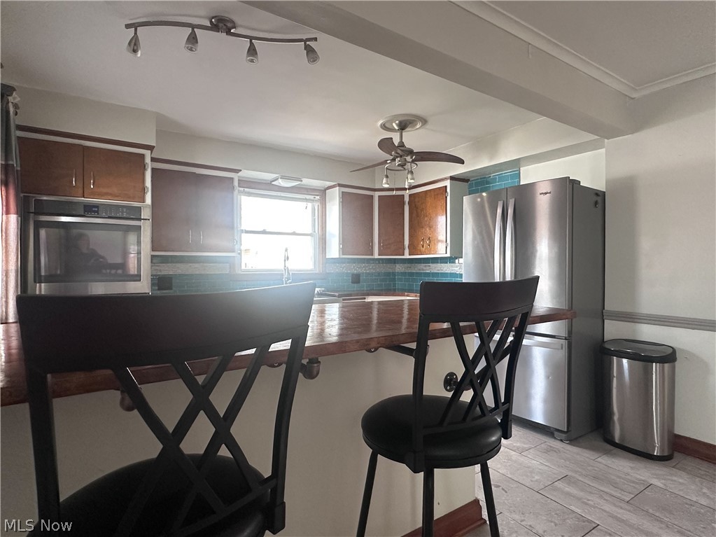 Townsend Villa - Residential