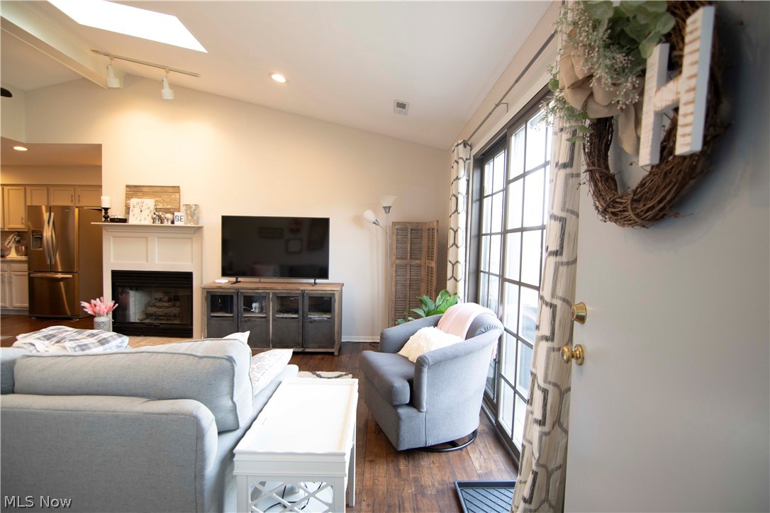 Sherbrook Condo - Residential