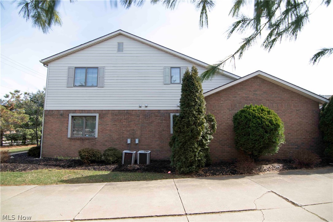 Sherbrook Condo - Residential