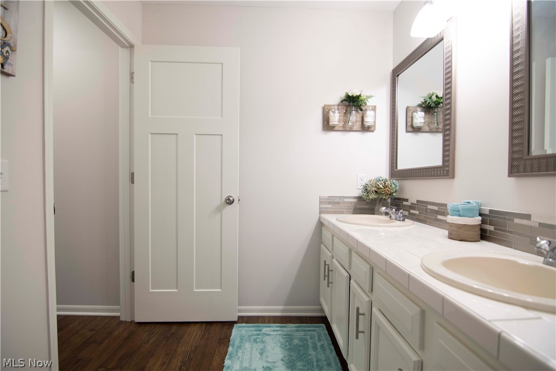 Sherbrook Condo - Residential