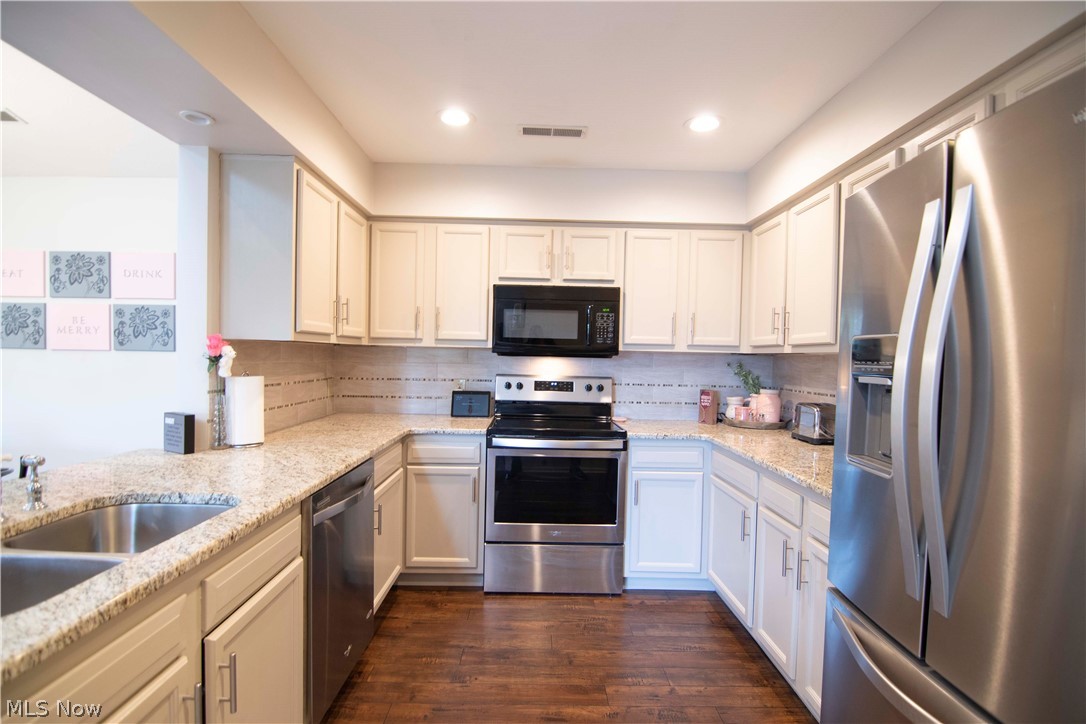 Sherbrook Condo - Residential