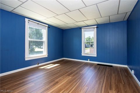 Tiny photo for 714 Pike Avenue SW, Massillon, OH 44647 (MLS # 5213695)