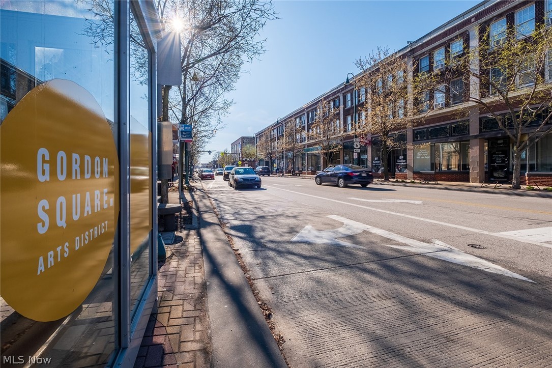 Battery Park Twnhms Condo - Residential