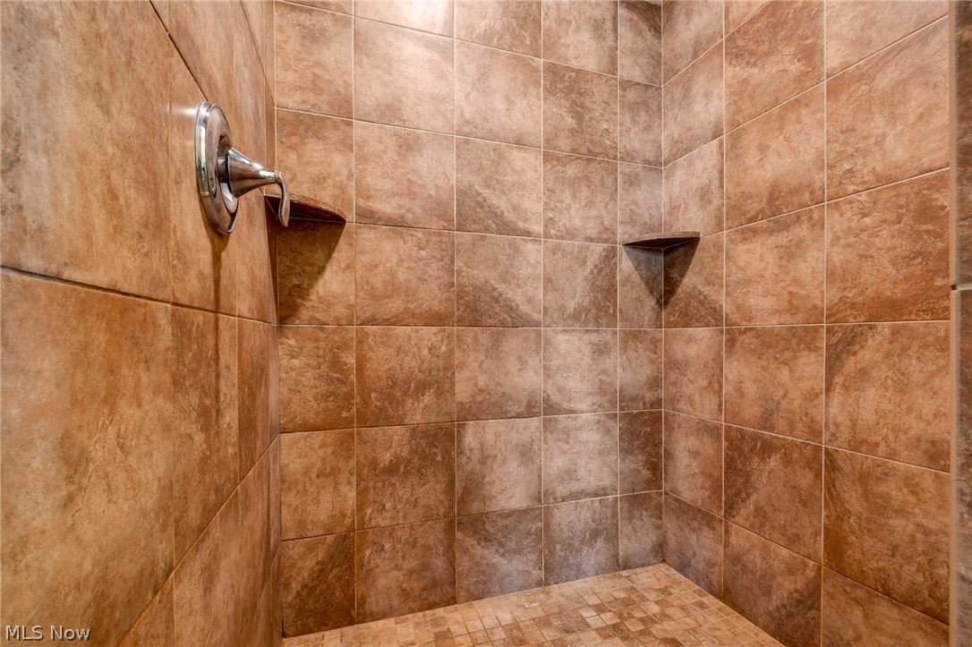 Battery Park Twnhms Condo - Residential