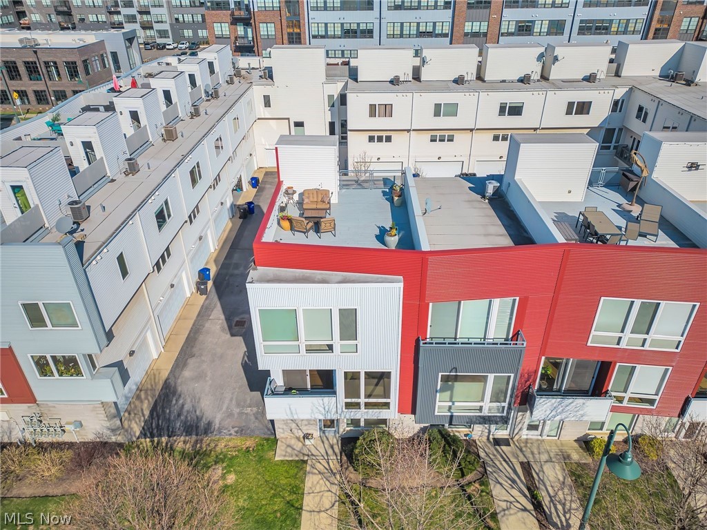 Battery Park Twnhms Condo - Residential