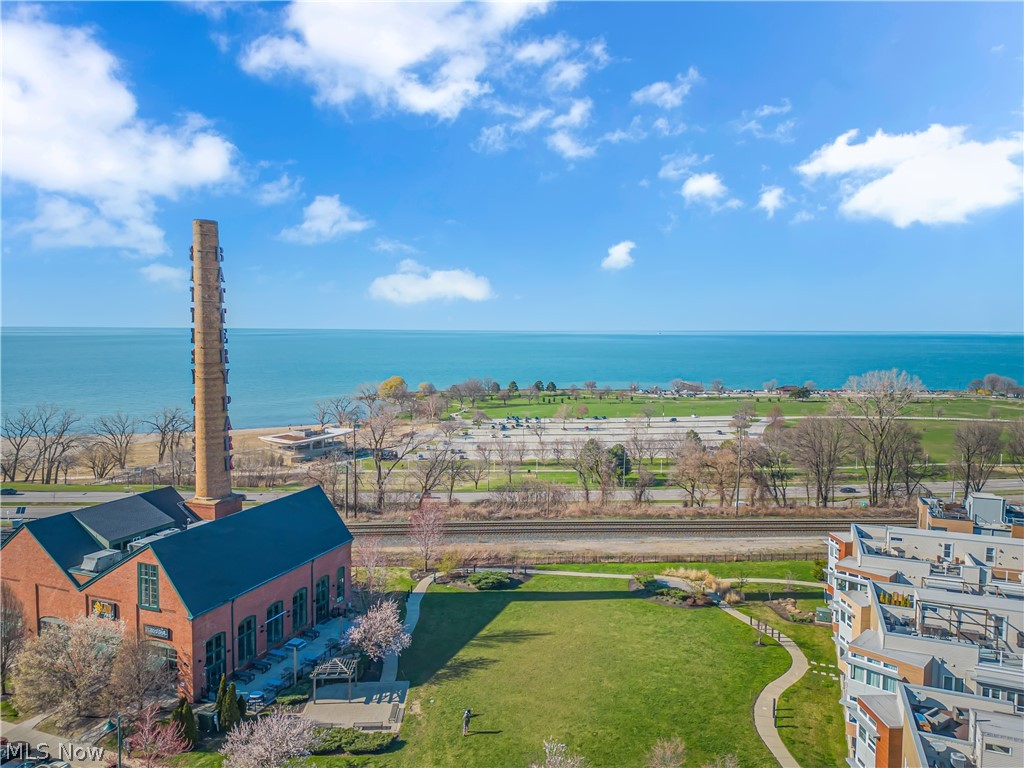 Battery Park Twnhms Condo - Residential