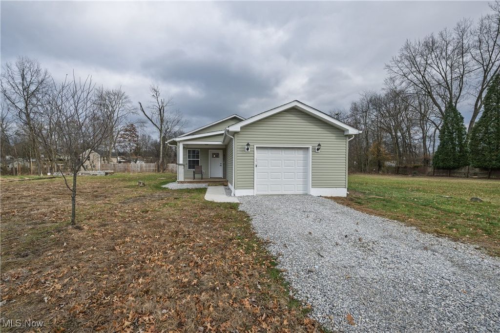 Photo of 311 George Street, Barberton, OH 44203 (MLS # 5174847)