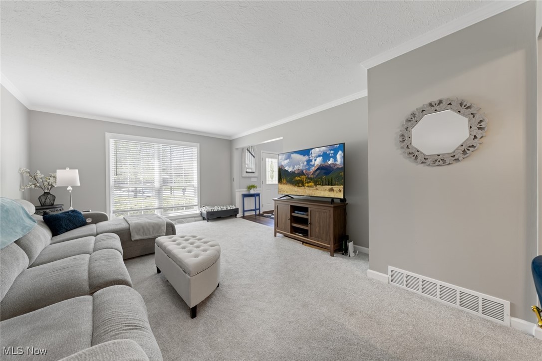 18113 Winchester Court, Strongsville, Ohio image 6