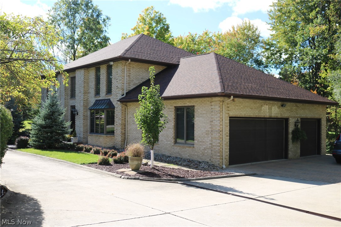 Barclay Condo - Residential