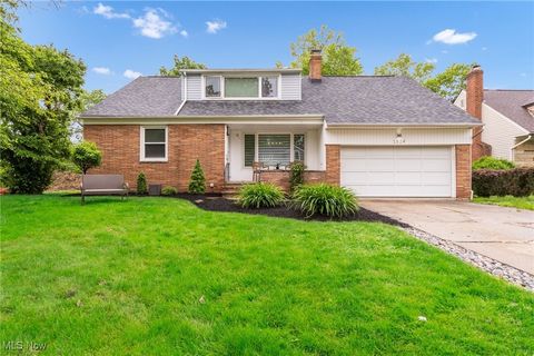 2524 Claver Road University Heights OH 44118