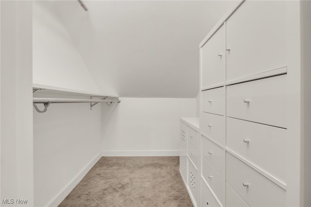 University Heights, Ohio 44118, United States, 5 Bedrooms Bedrooms, ,4 BathroomsBathrooms,Residential,Active,139897