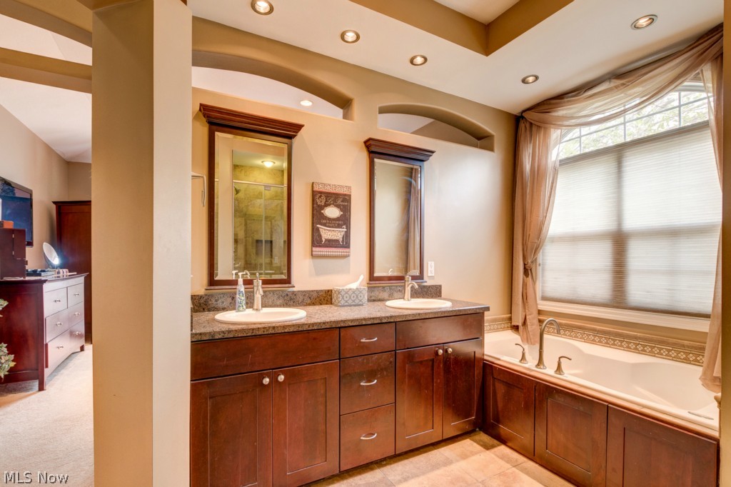 Lakes Aurora - Residential