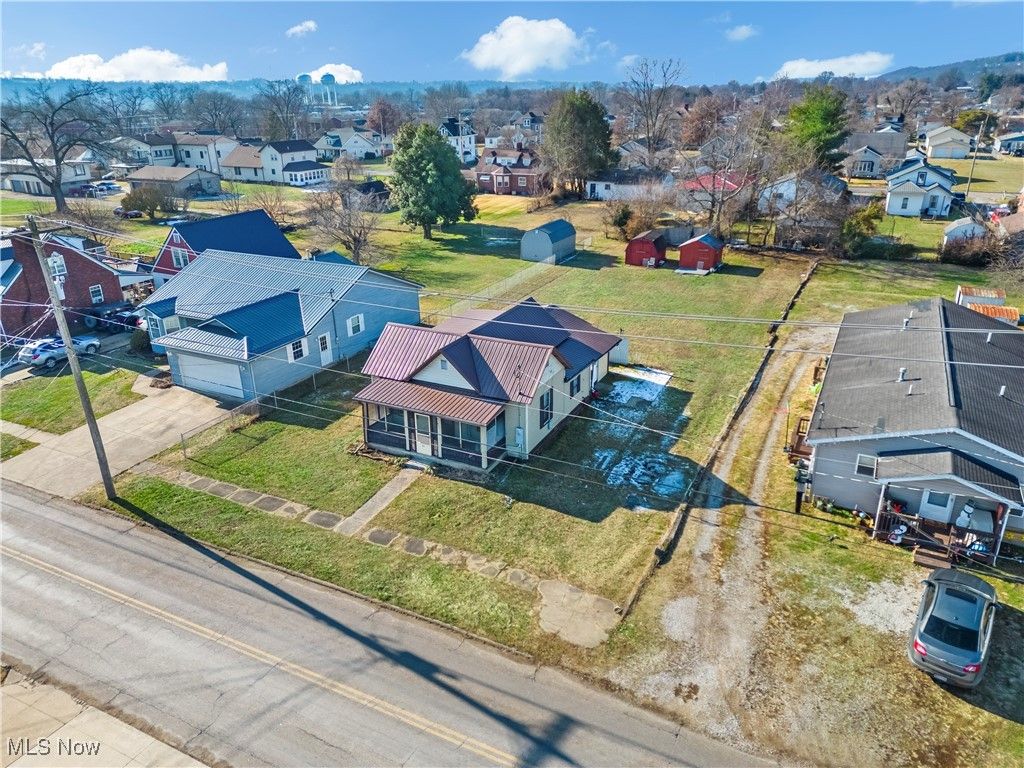 Photo of 807 Clement Avenue Ave, Belpre, OH 45714 (MLS # 5180900)