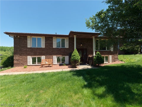 Homes For Sale - 5326 Hillsboro Avenue<br/> Stark County, Canton, OH 44707