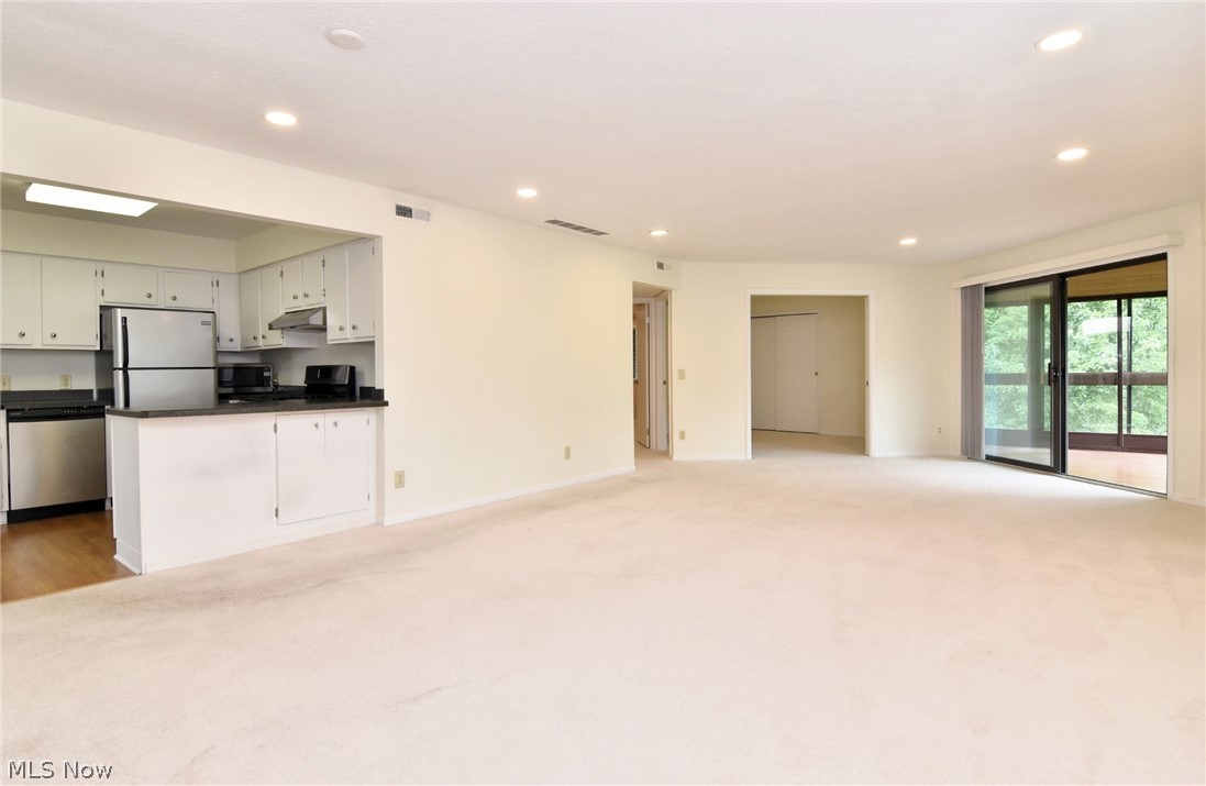 Woodhawk Club Condo Ph #6 - Residential