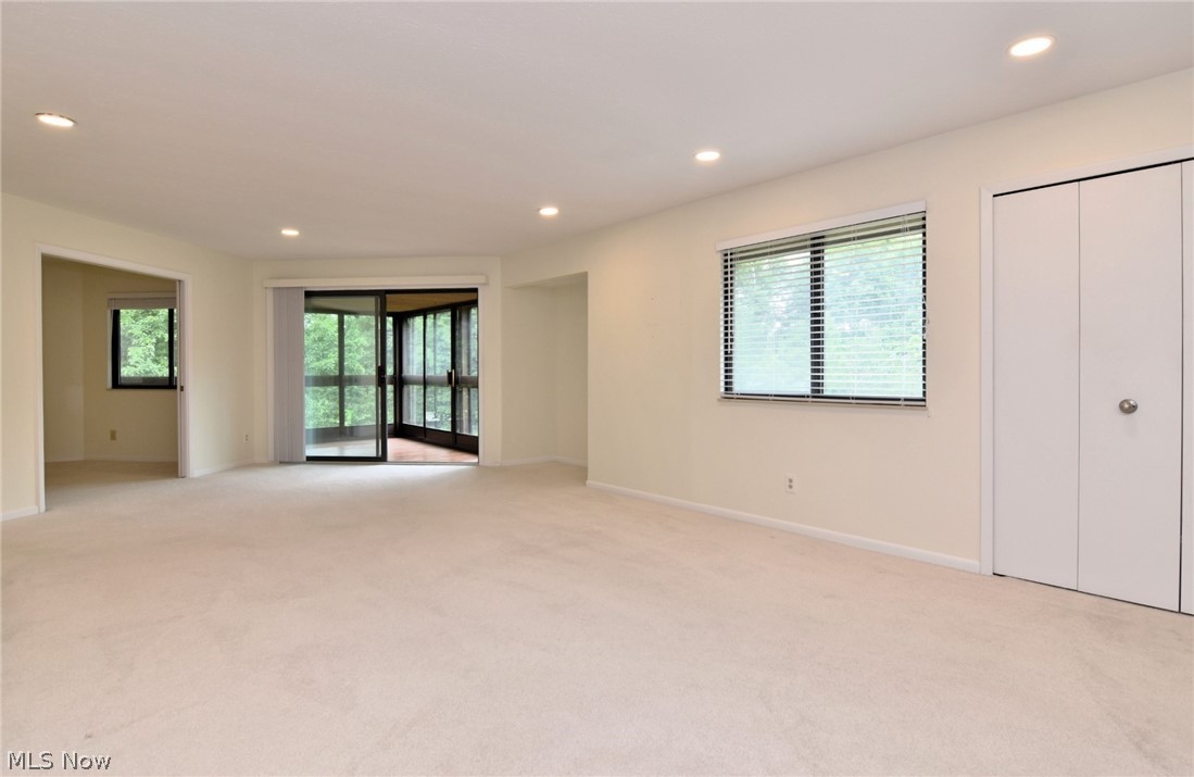 Woodhawk Club Condo Ph #6 - Residential