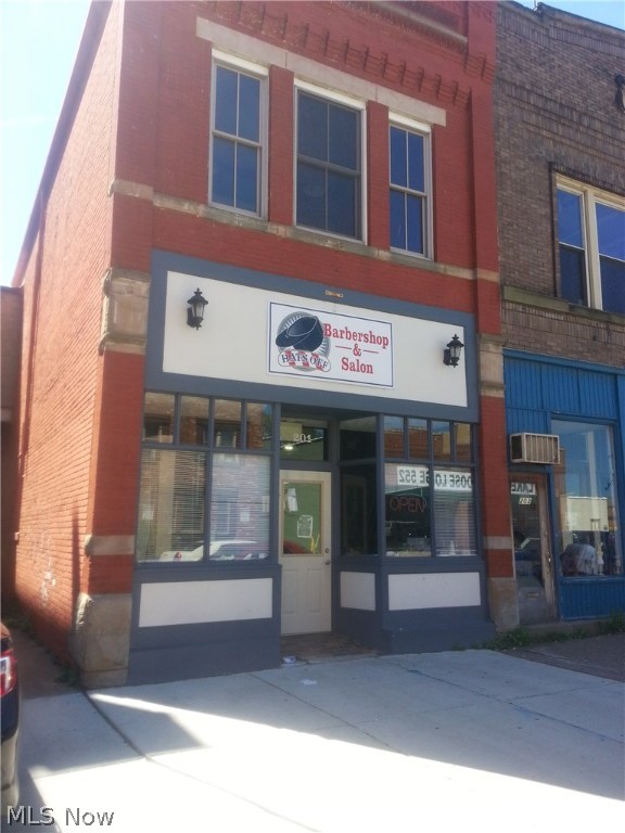 Accept NO Substitutes! There's just no replacement for this spacious commercial property perfectly located in Downtown Lorain. Offering Store front access with open floor plan, plenty of storage space, private restrooms, upstairs you will find a totally updated open floor plan with private offices, restroom and kitchenette, spectacular view of downtown Lorain area. Move on Profitability now!