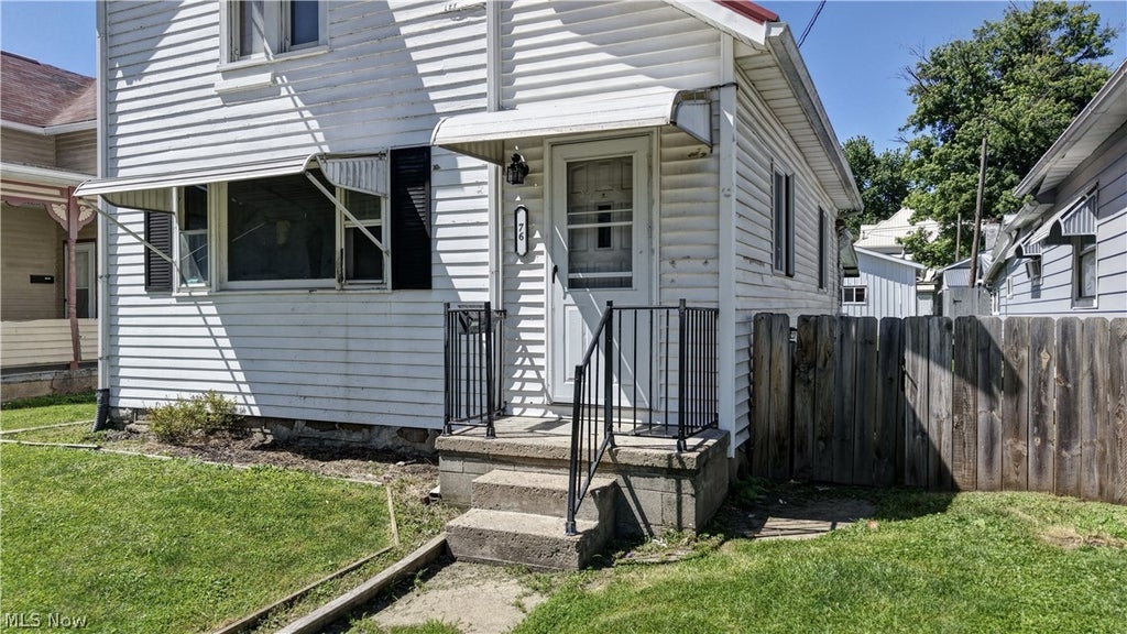 Photo of 76 Western Avenue, Newark, OH 43055 (MLS # 5215444)