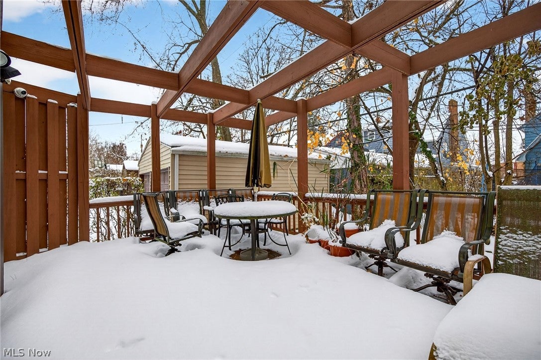 3498 Bainbridge Road