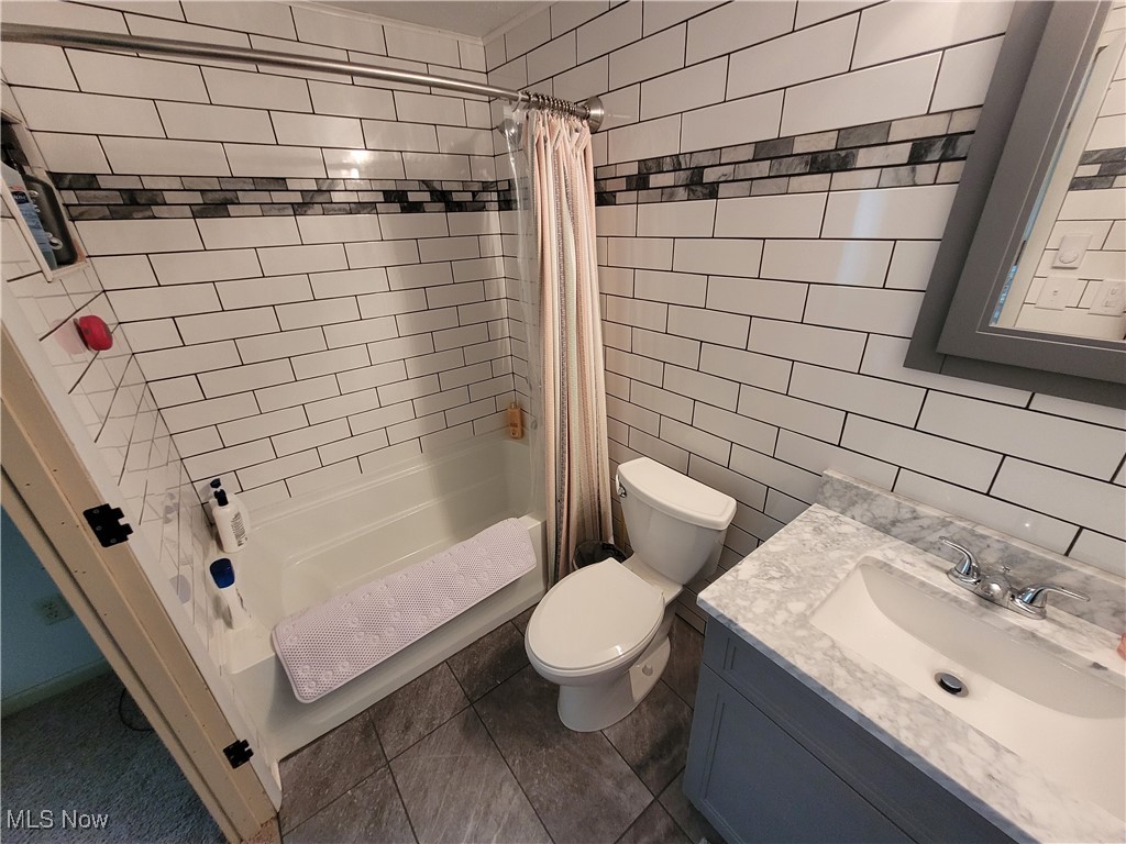 5115 Sangria Drive, West Salem, Ohio image 18