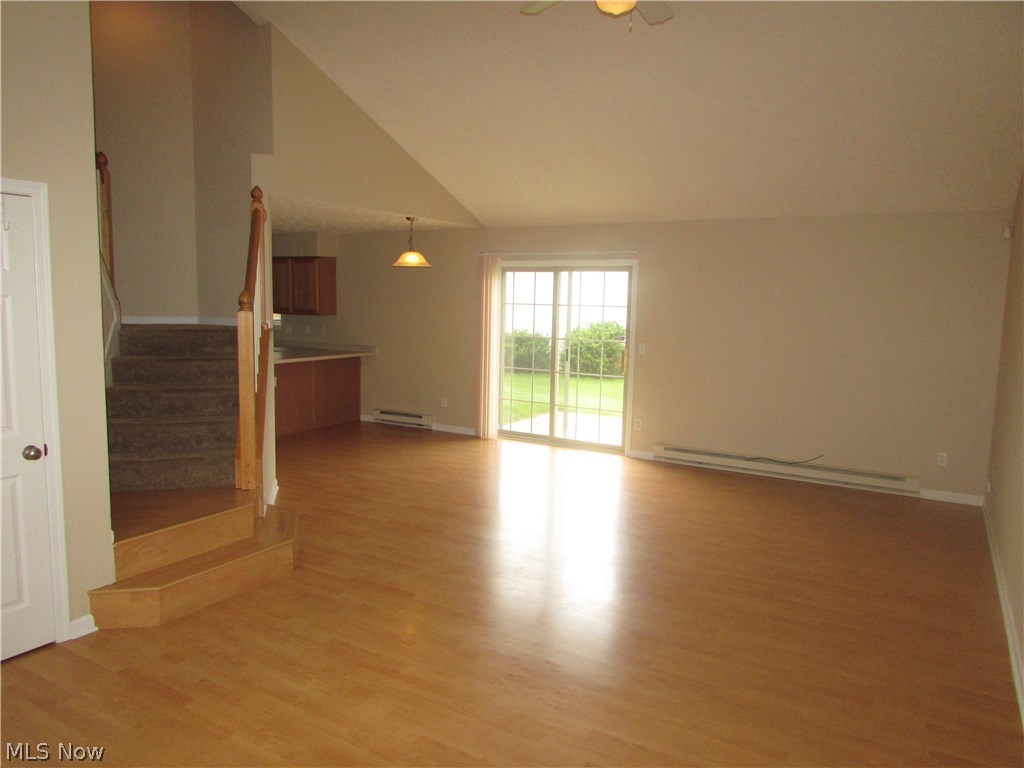 Creekside/Pleasant Lakes Condo - Residential