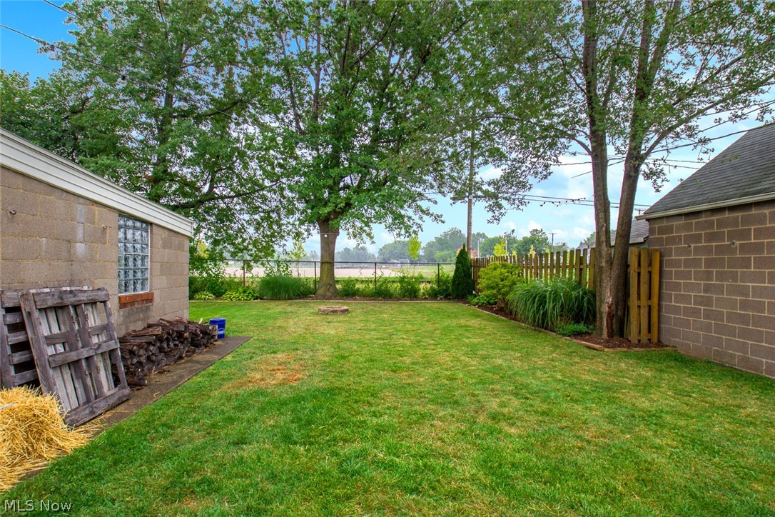 A J Halls Parkland - Residential