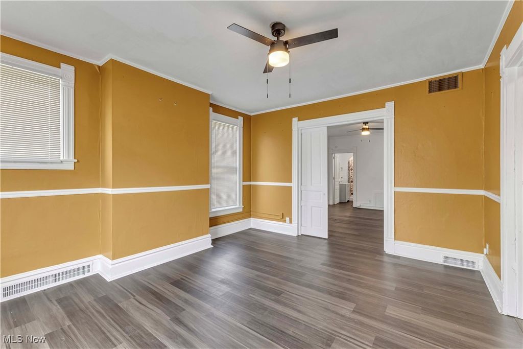 Photo of 258 Seneca Avenue NE, Warren, OH 44481 (MLS # 5180208)