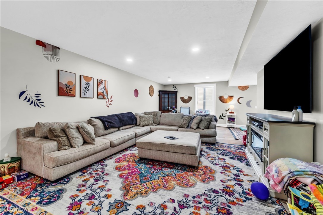 Woods/Silver Crk Ph 6-B - Residential