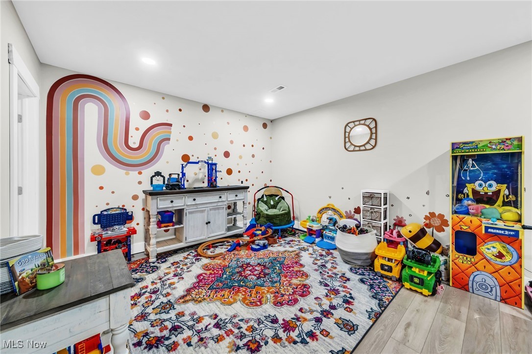 Woods/Silver Crk Ph 6-B - Residential